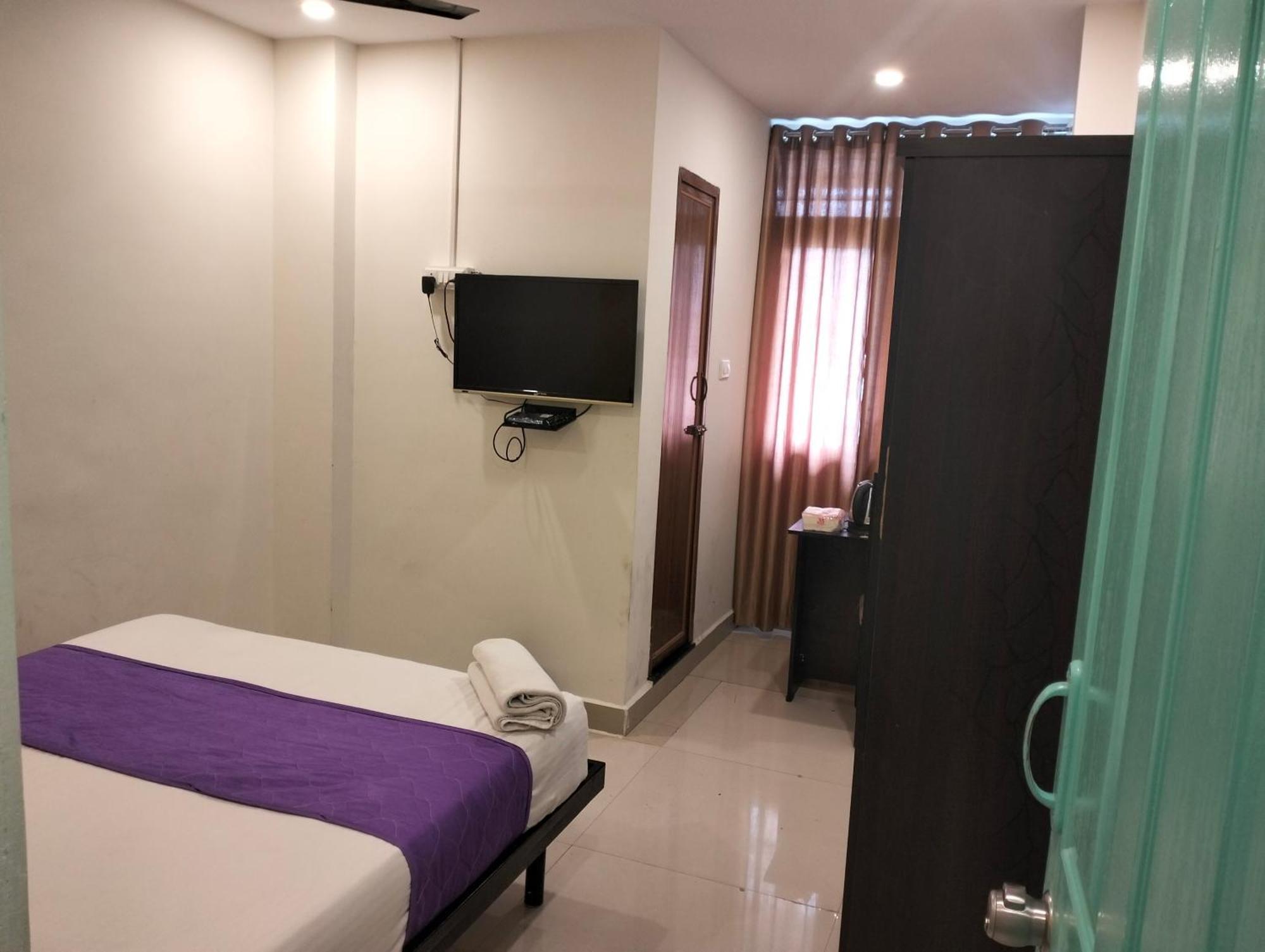 Hotel Sy Comforts バンガロール エクステリア 写真